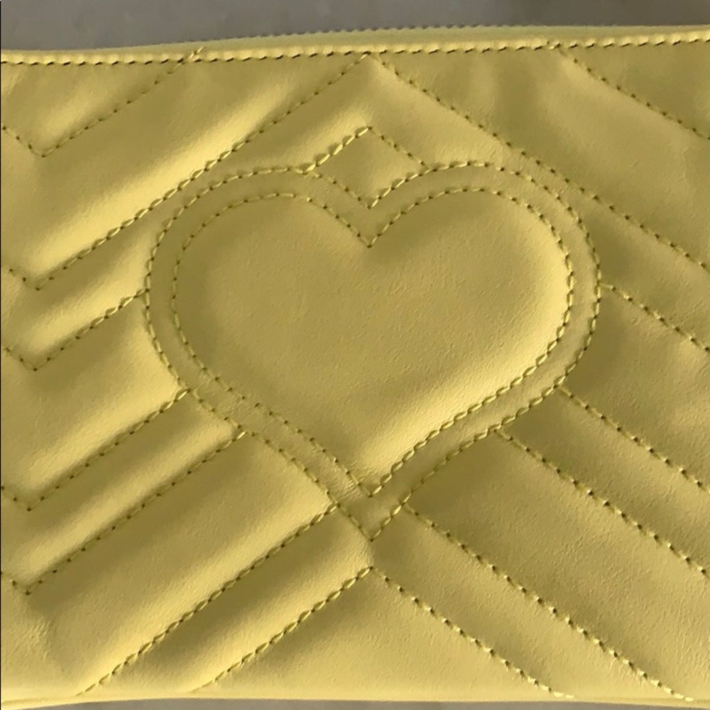 Gucci Marmont Yellow Pastel Wristlet NEW - Picture 5 of 11